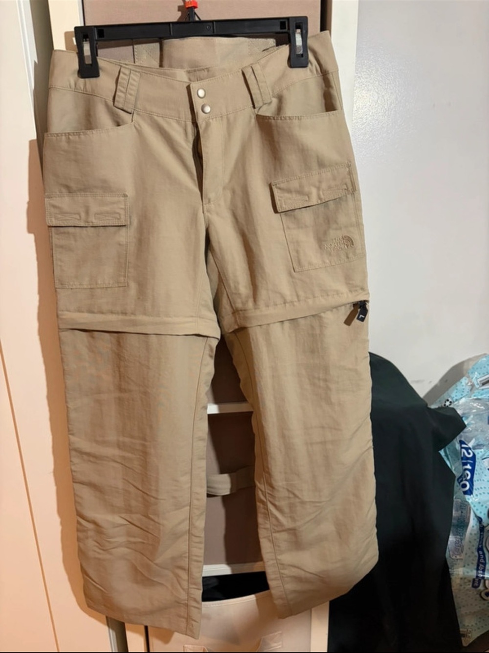 North Face women’s Paramaount convertible cargo short/long pants